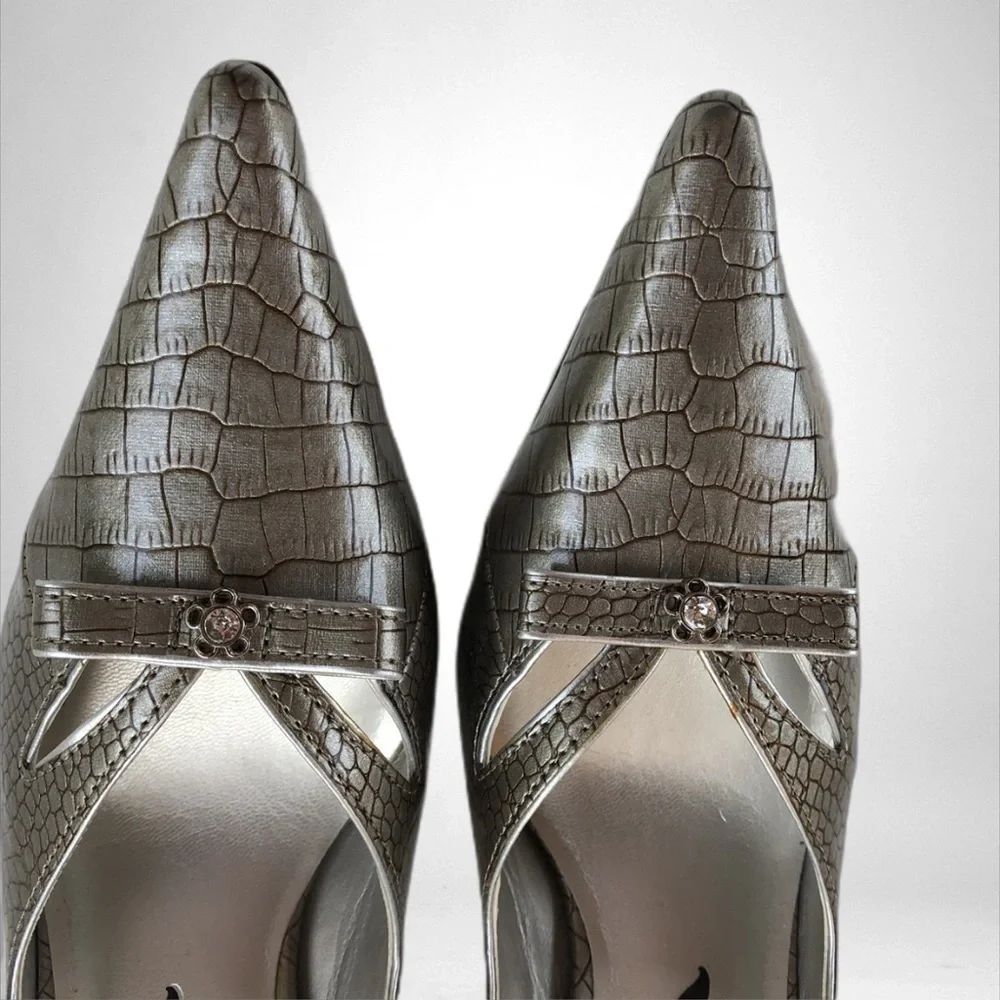 Nina Silver Pumps